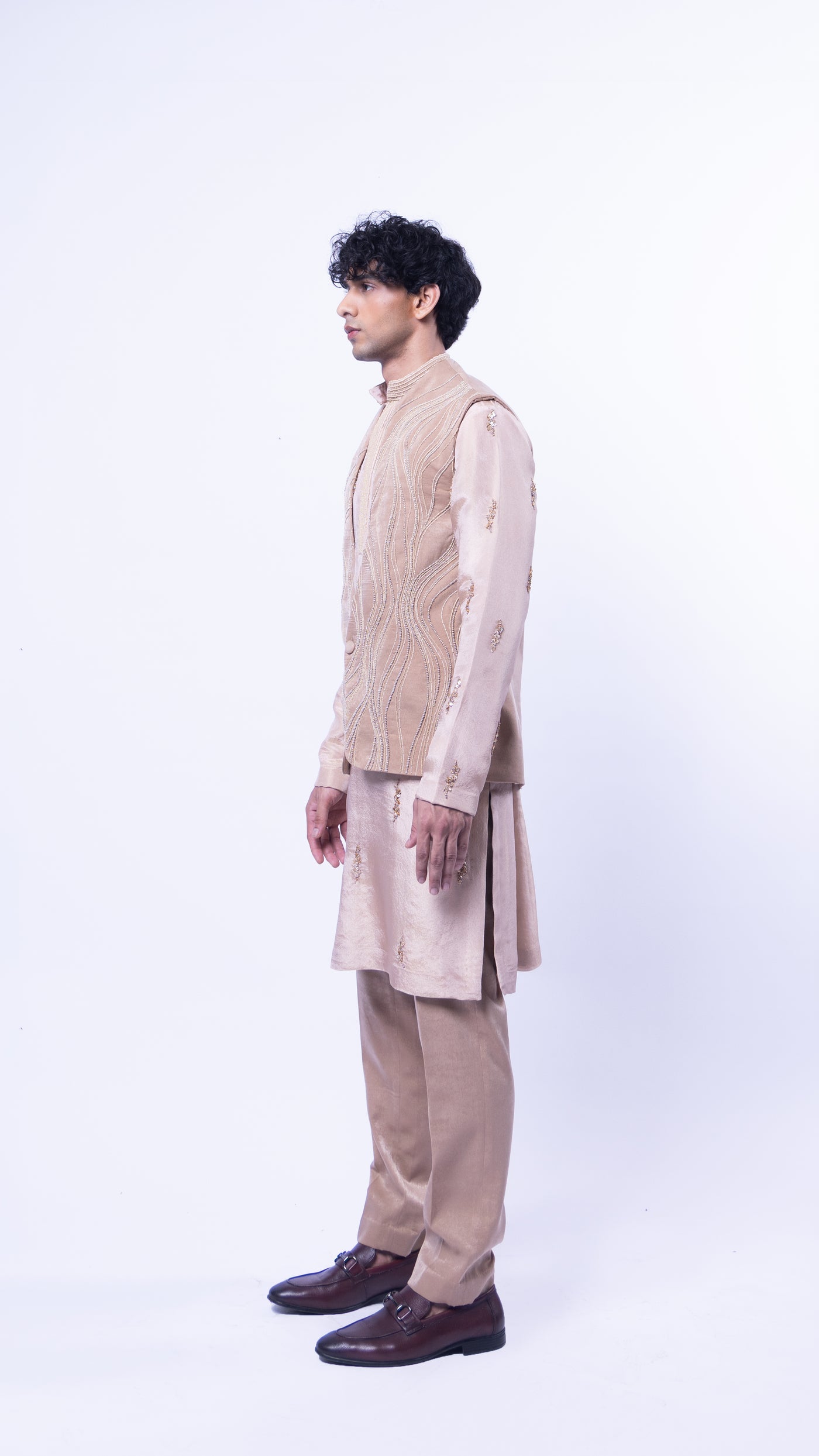 MISTBORNE ROOTED JACKET