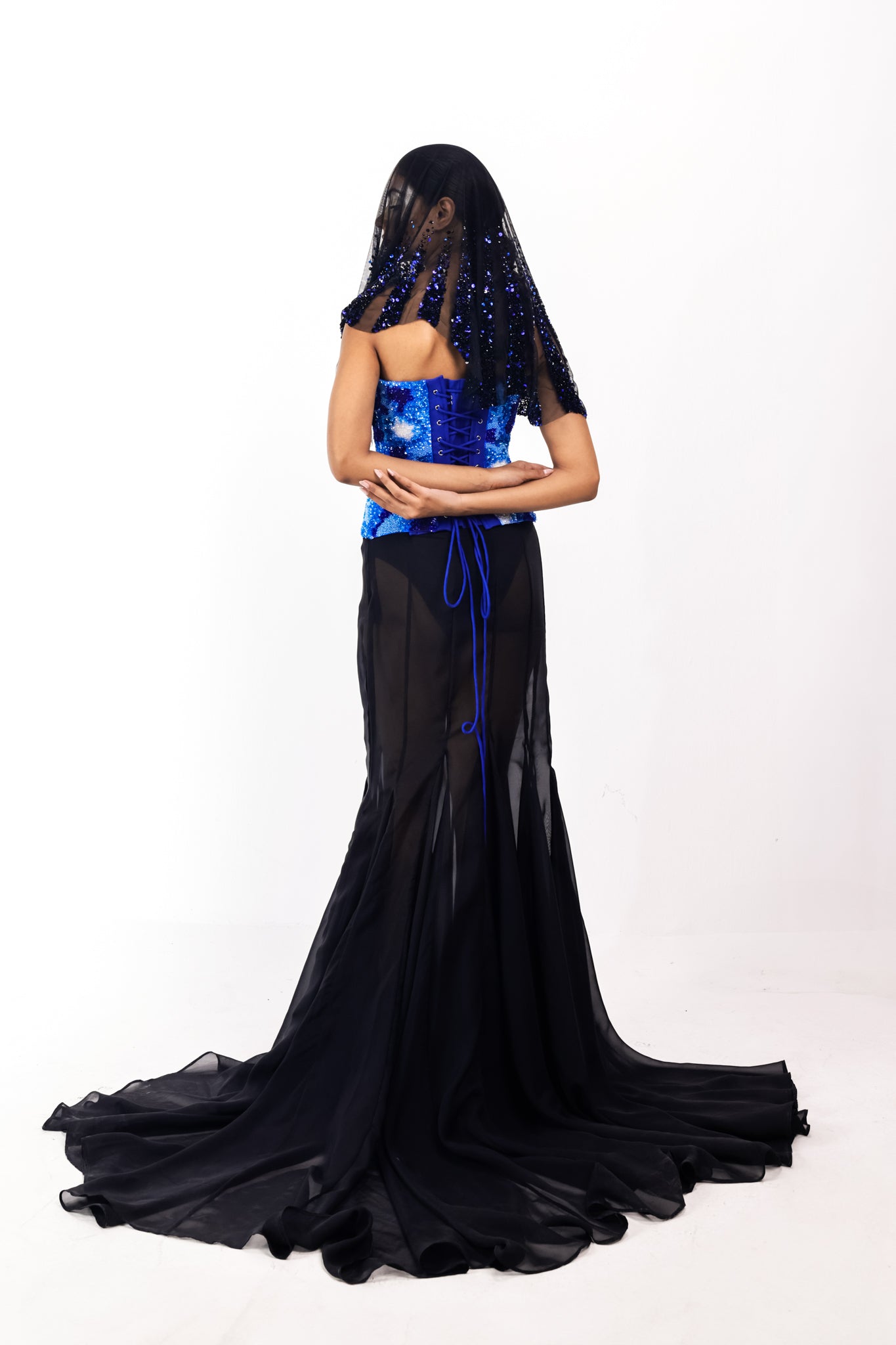 ROOTED CONSTELLATION VEIL
