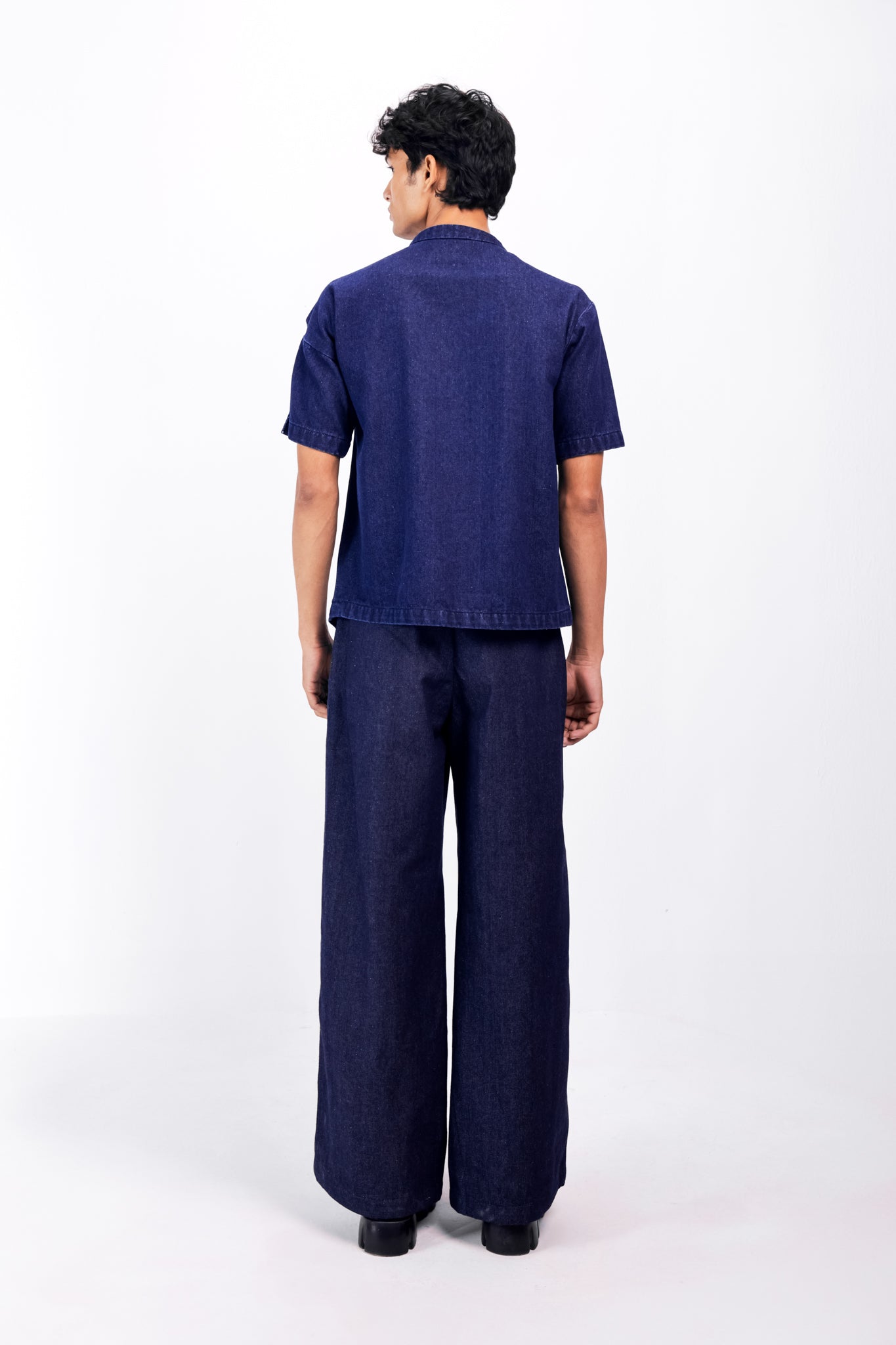 WEATHERED INDIGO T-SHIRT
