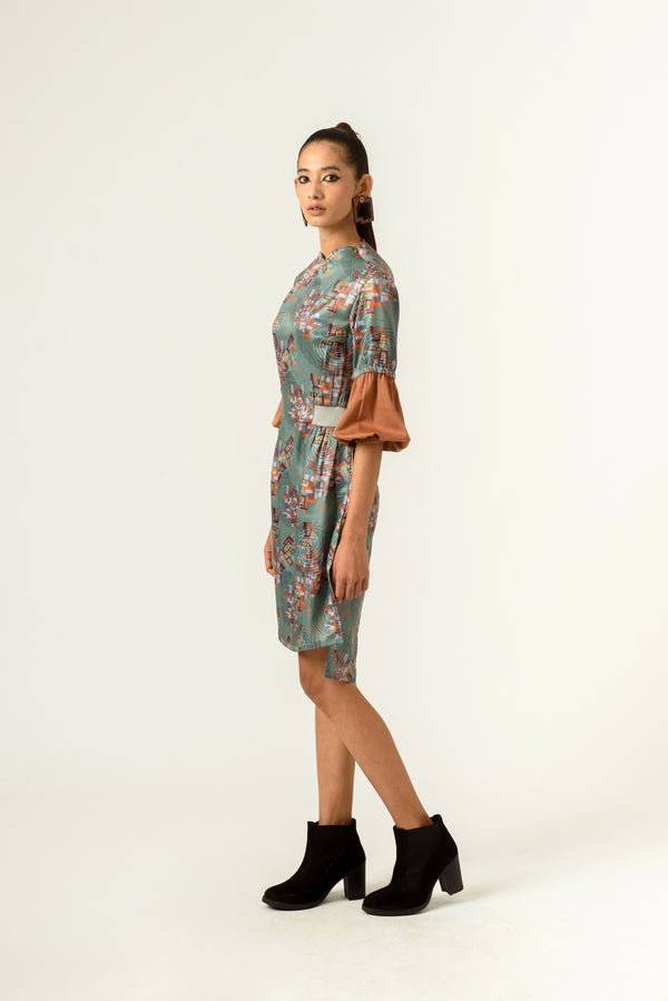 Longing Print Balloon Sleeves Fitted Dress - siddhantagrawal