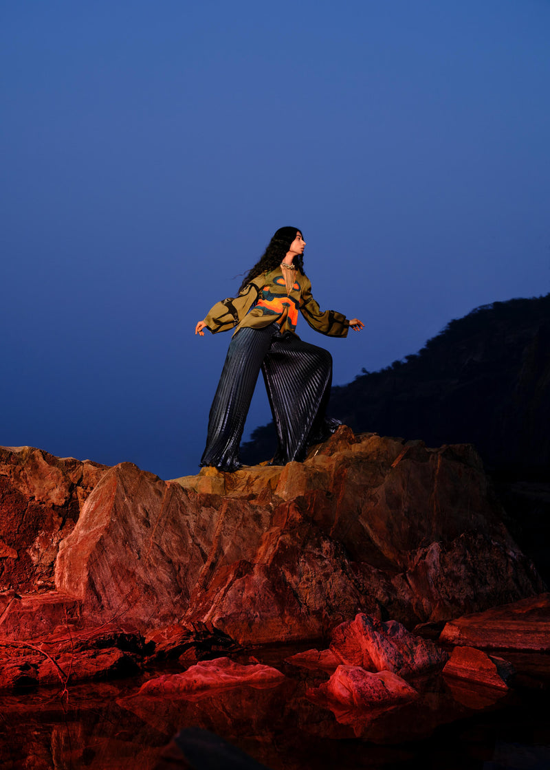 The Luminous Pleated Trousers