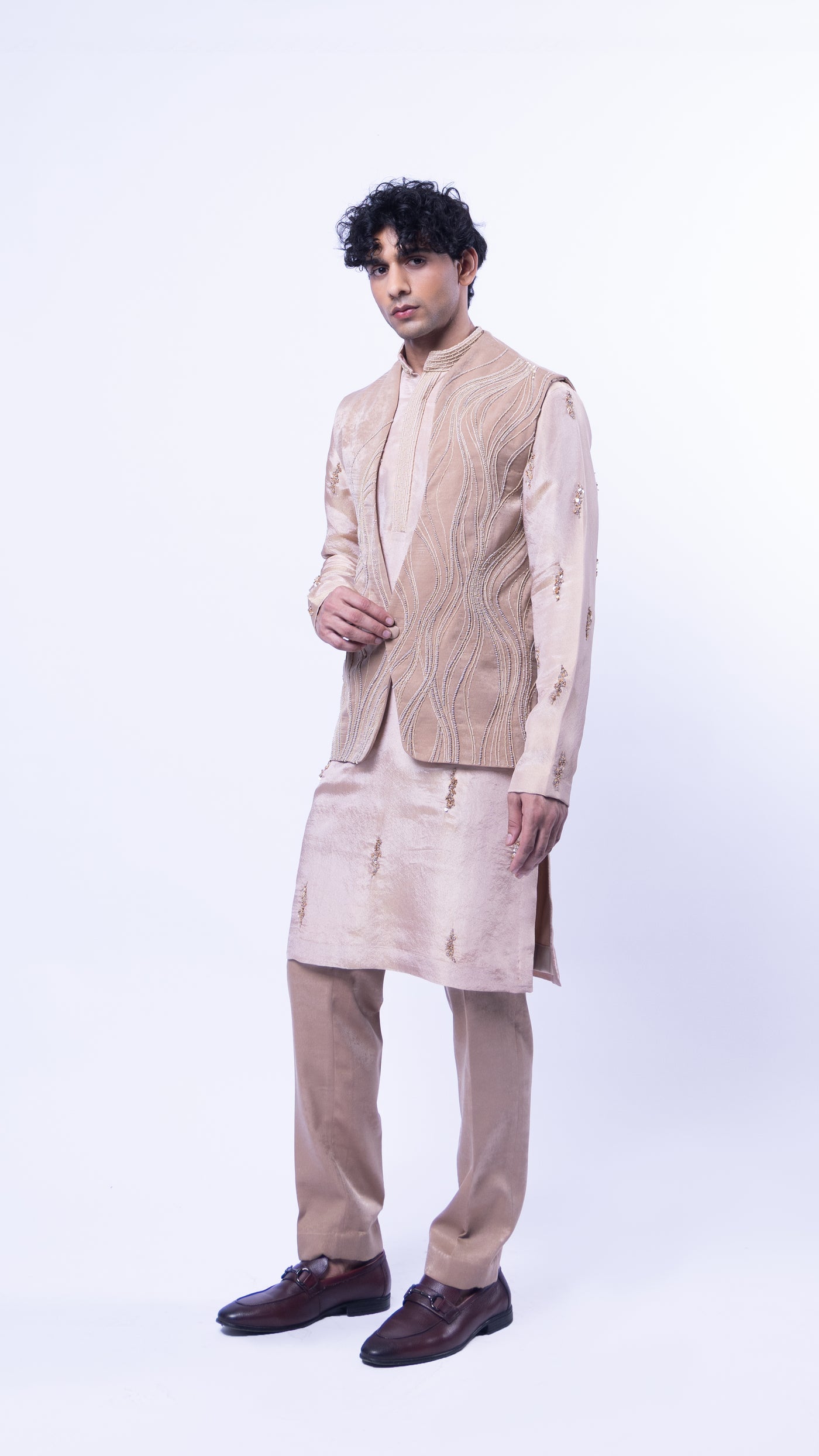 MISTBORNE ROOTED JACKET