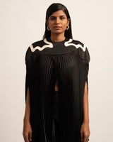 SWALLOWTAIL TOP