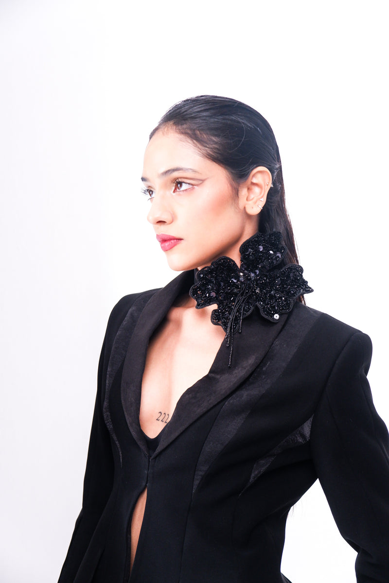EMBER BLOOM CHOKER