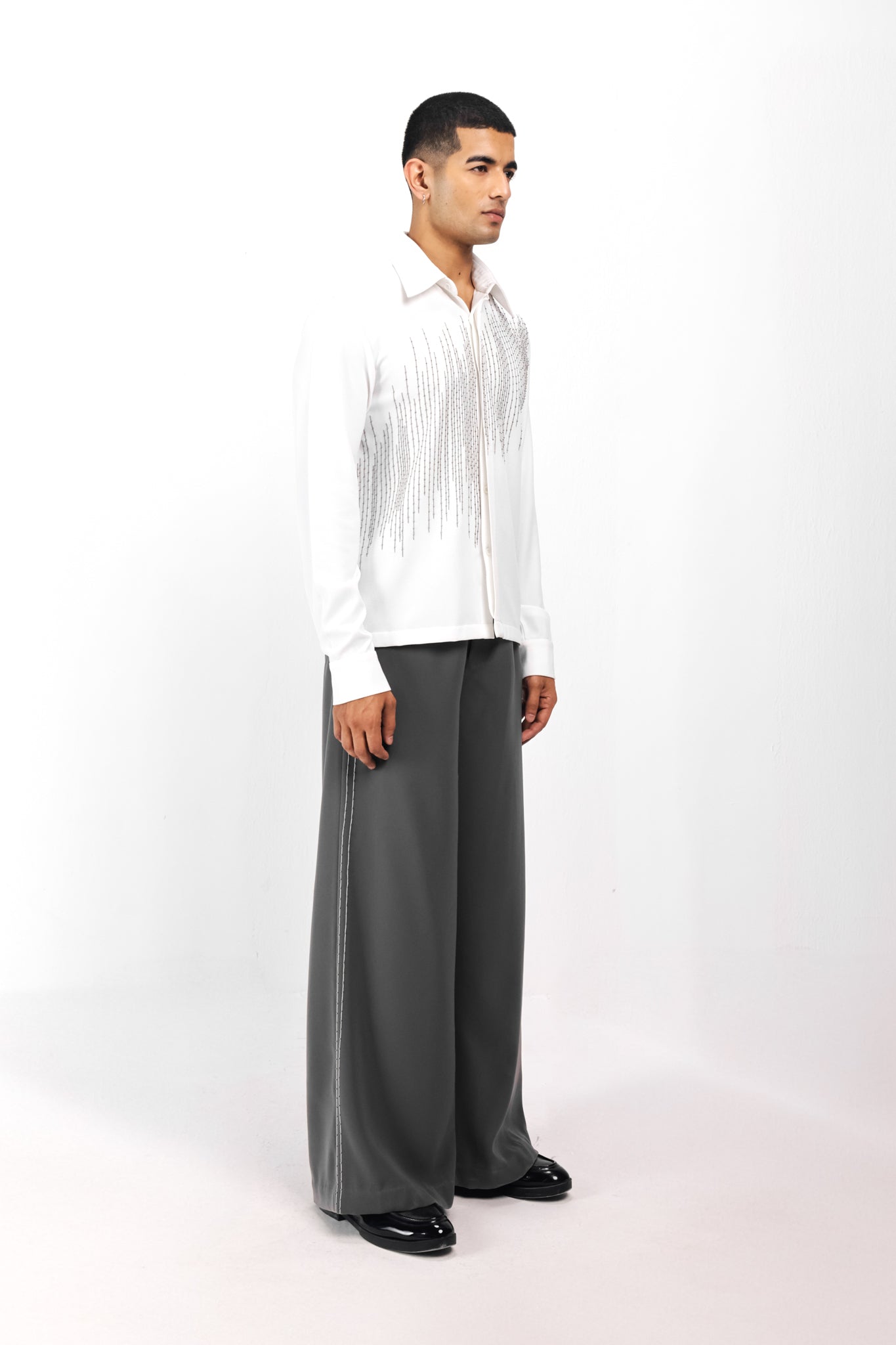 IVORY GLITCH ROOT SHIRT