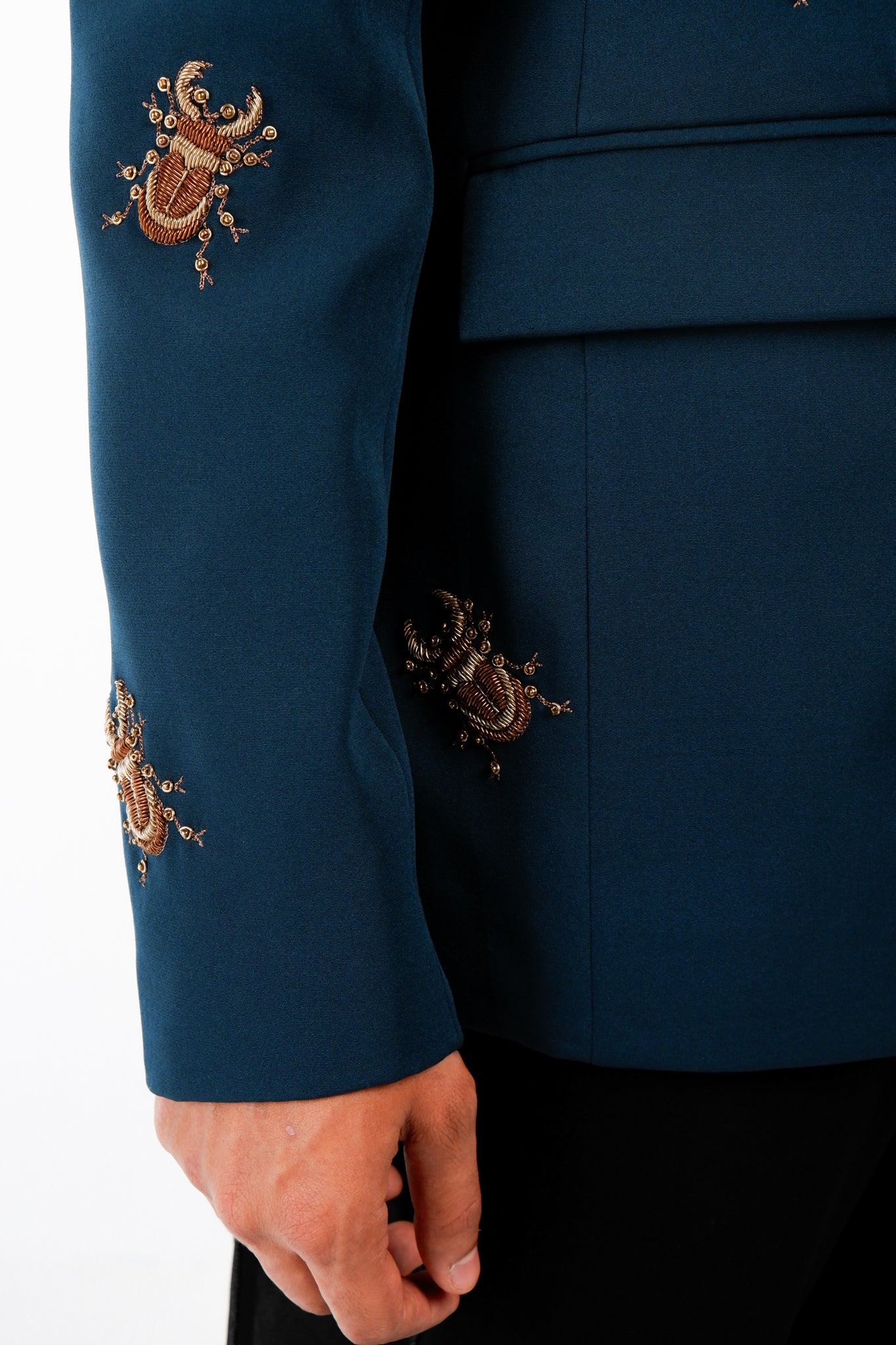 THE SCARABLOOM BLAZER