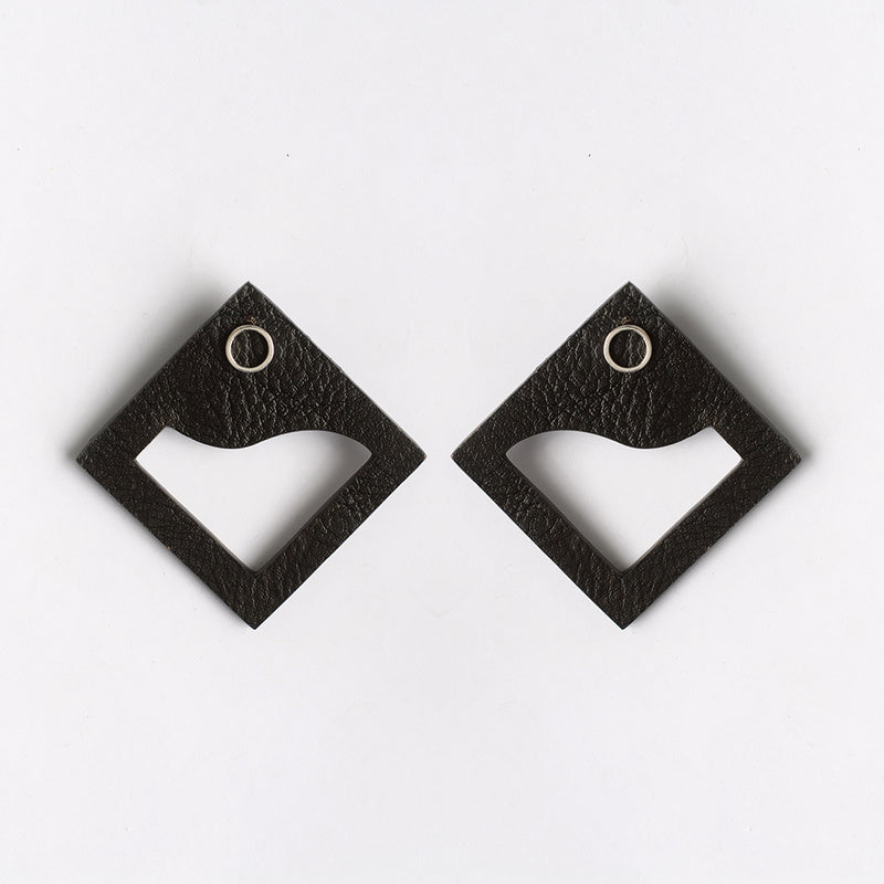 ENNUI BOTTLE BLACK EARRING SILVER LOOP - siddhantagrawal