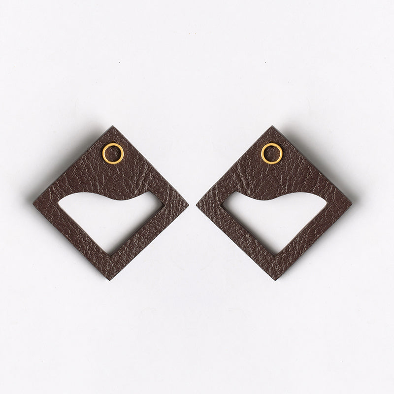 ENNUI BOTTLE BROWN EARRING GOLD LOOP - siddhantagrawal